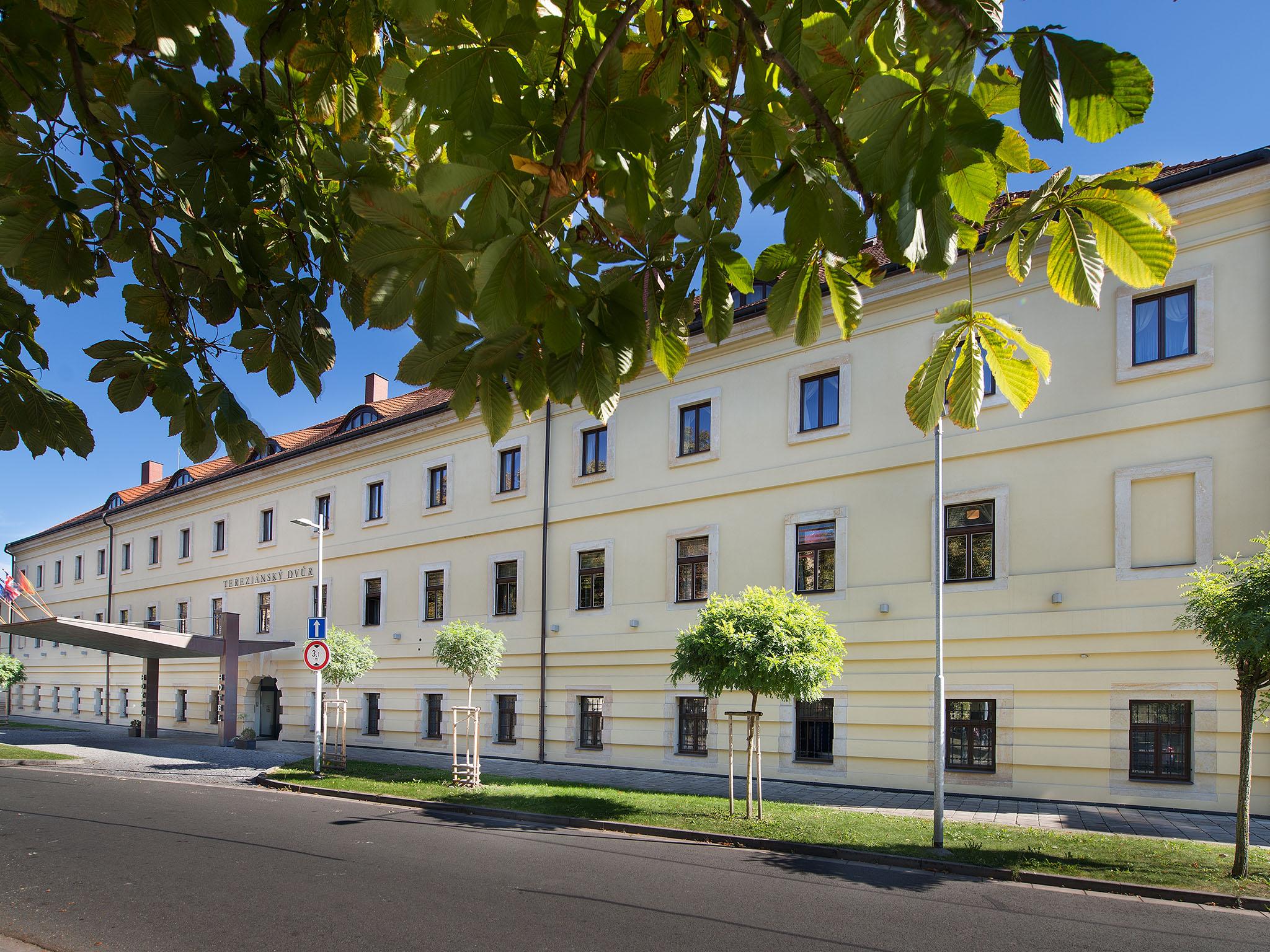 Ea Hotel Tereziansky Dvur Hradec Králové Exterior foto