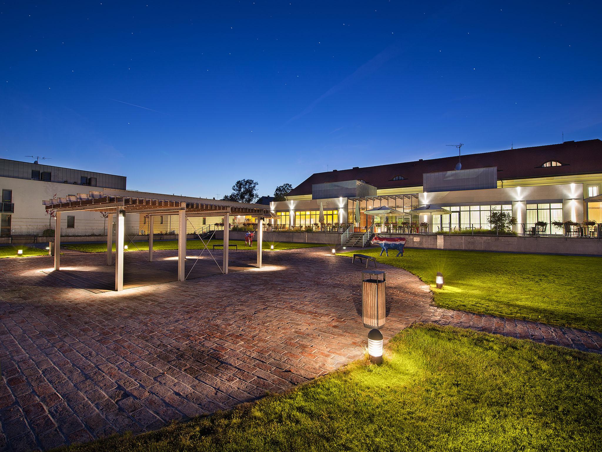 Ea Hotel Tereziansky Dvur Hradec Králové Exterior foto