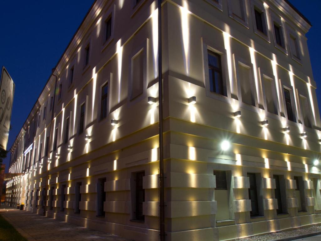 Ea Hotel Tereziansky Dvur Hradec Králové Exterior foto