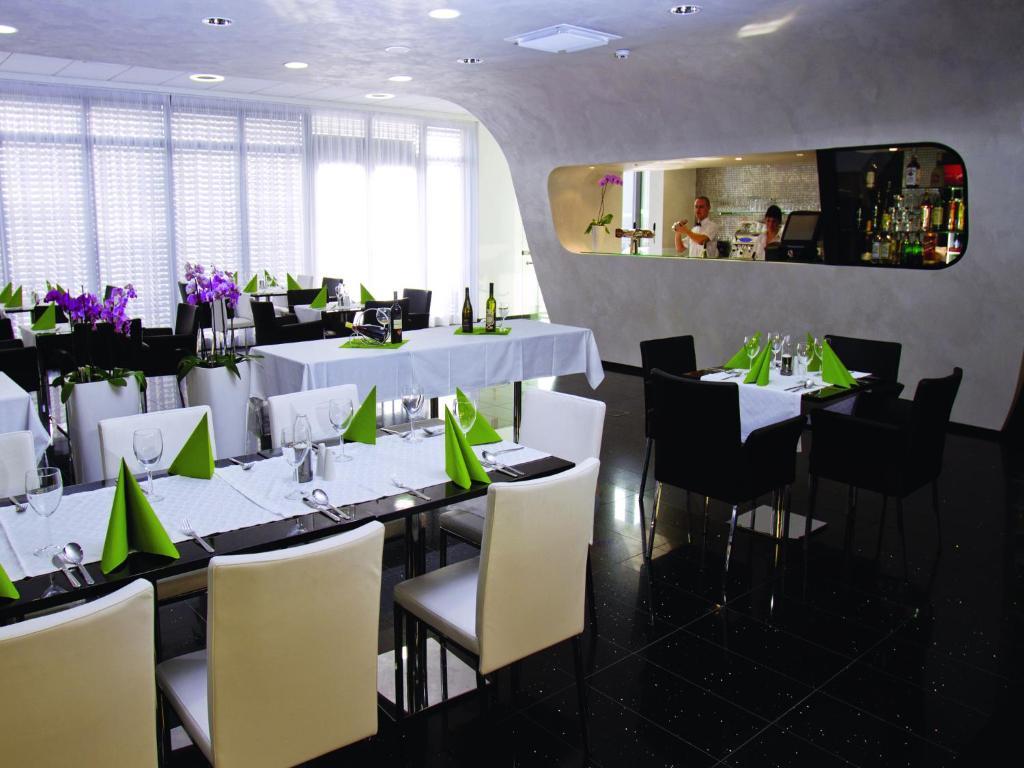 Ea Hotel Tereziansky Dvur Hradec Králové Exterior foto