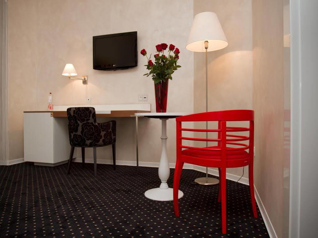 Ea Hotel Tereziansky Dvur Hradec Králové Exterior foto